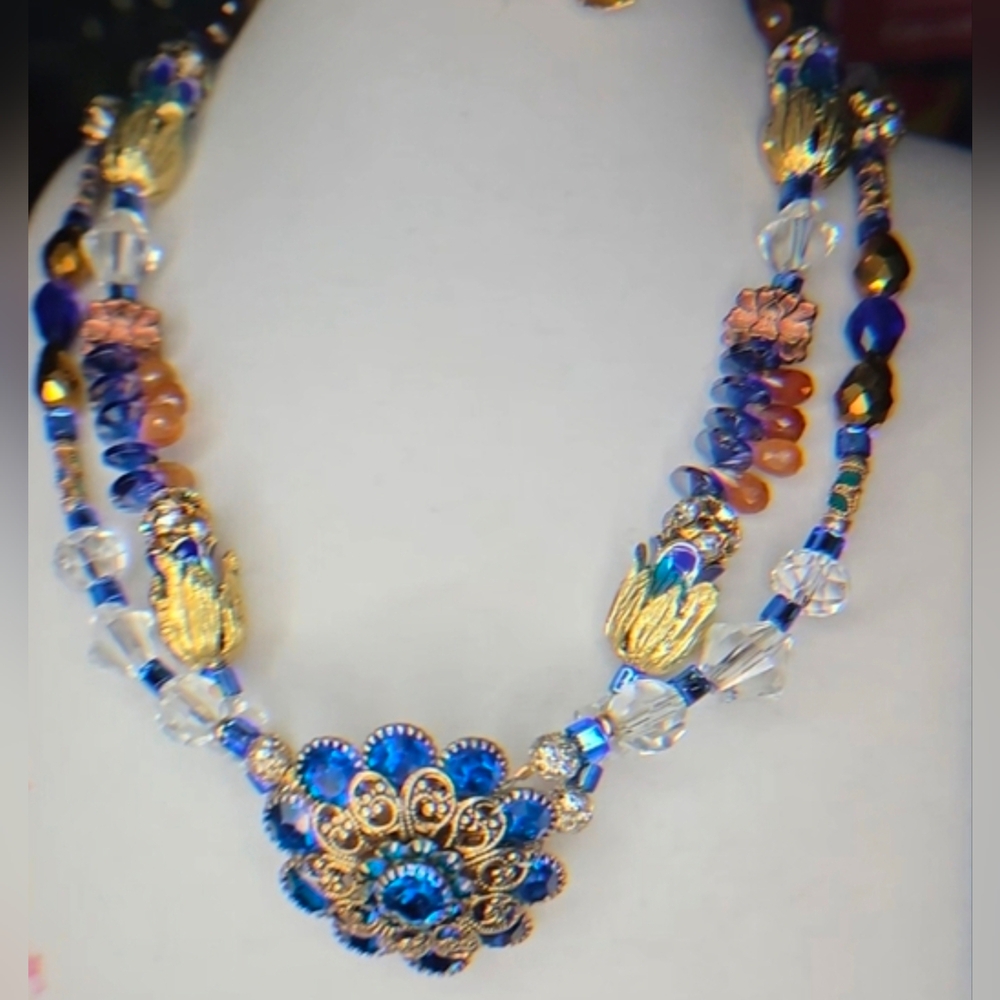 Artisan Statement Asian STYLE STONE & Crystal Necklace - Picture 9 of 13